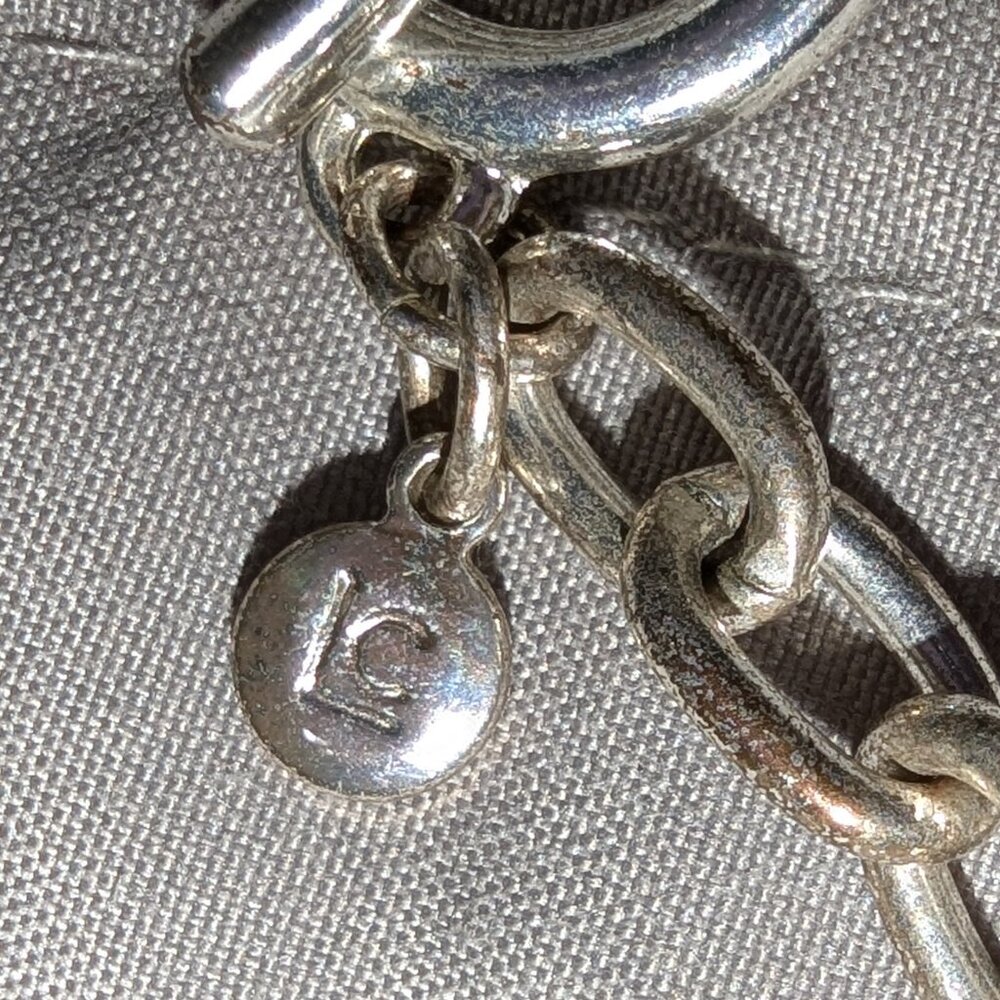 $1 with Bundle ~ Liz Claiborne Toggle Clasp Bracelet with Heart Charms 4600 - Picture 2 of 5